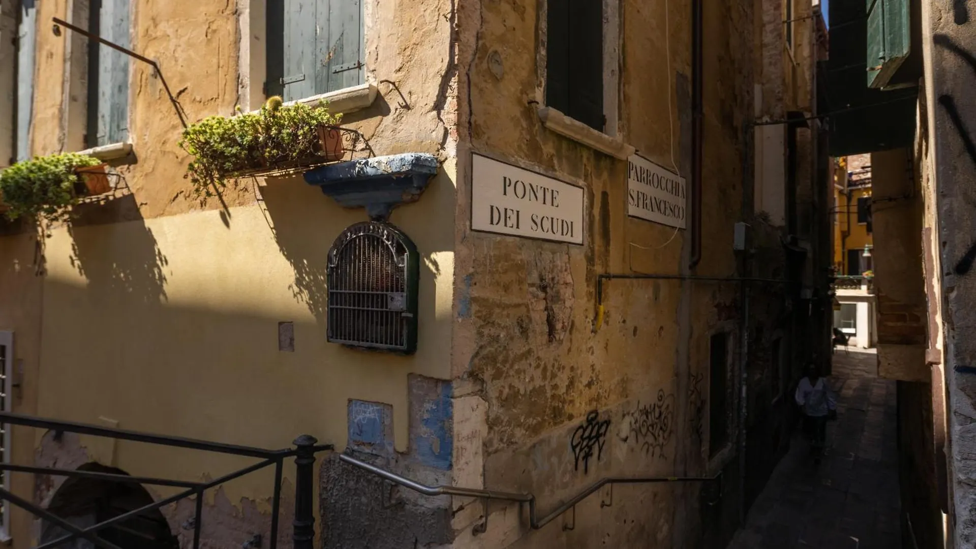 Castello Apartment With Garden R&R Venice Italy